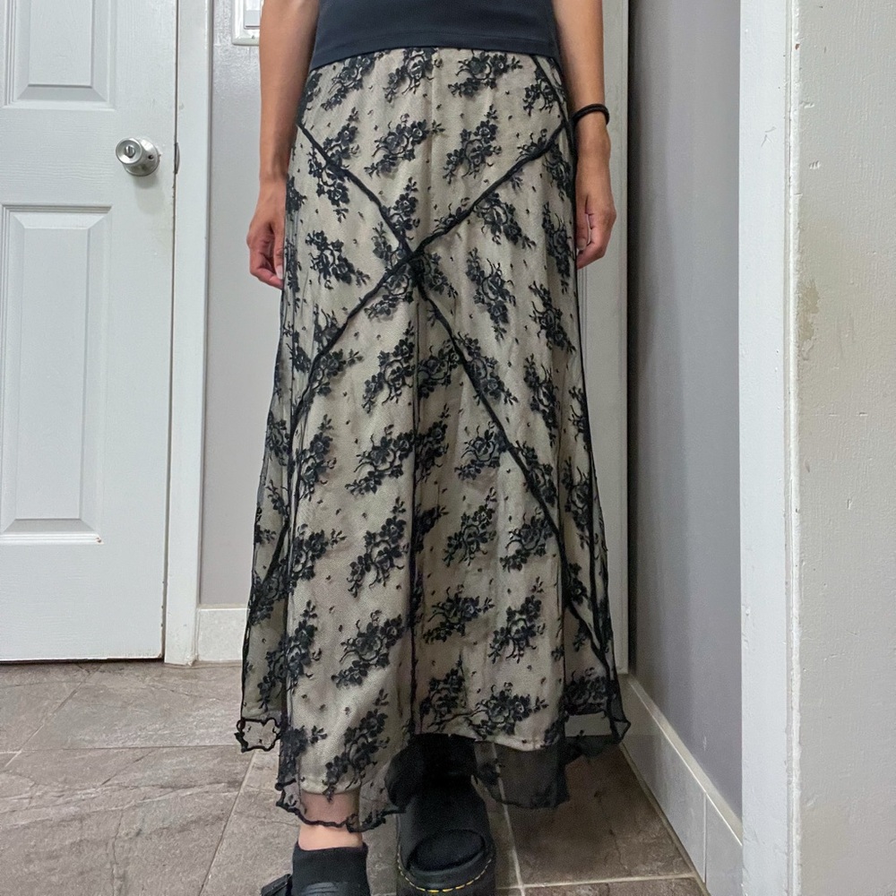 Gothic Vampy Floral Lace Mixi Skirt - Black and Cream - Size Small